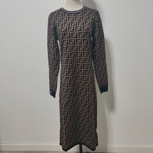 Fendi brand knitted jacquard dress with printed pattern - Picture 2 of 11